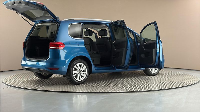 Volkswagen Touran 2.0 TDI Comfortline - fotka 6 z 26