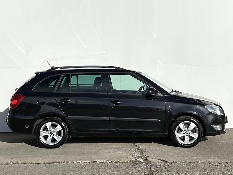 Škoda Fabia 1.2 TSI DSG / 77 kW Elegance - fotka 3 z 23
