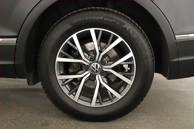 Volkswagen Tiguan (2022) Life 1.5 TSI - fotka 13 z 16