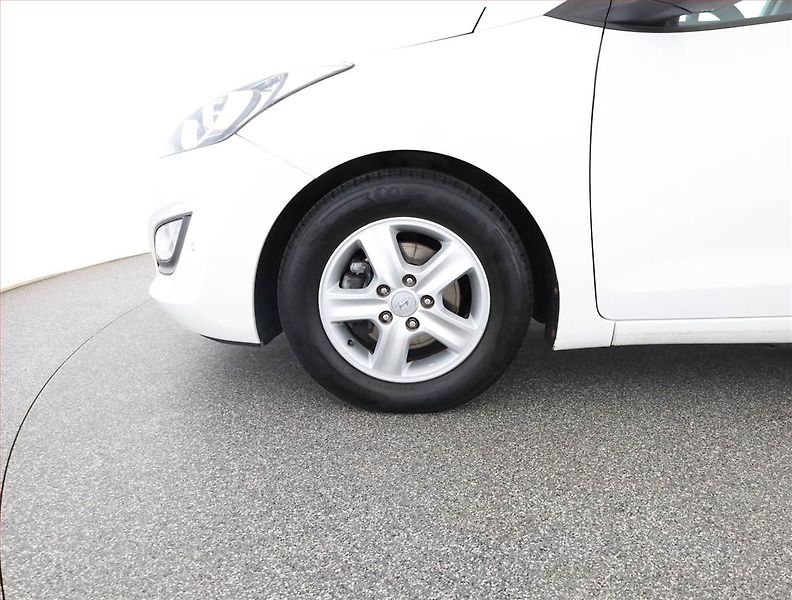 Hyundai i30 (2012) 1.6 GDI, Serv.kniha, Tempomat - fotka 12 z 14
