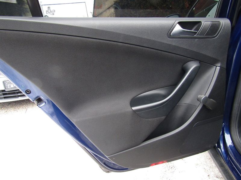 Volkswagen Passat (2008) 1.4 TSI 90kW - fotka 20 z 42
