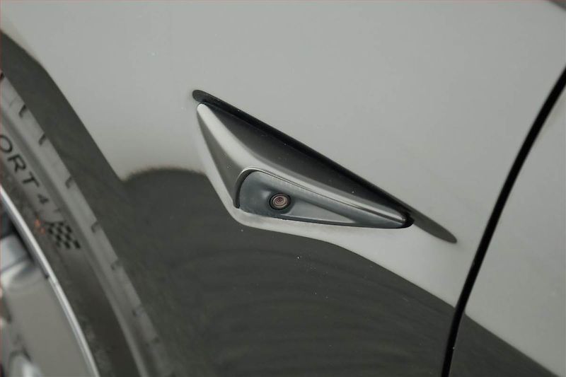 Tesla Model 3 (2021) Long Range 4WD 74kWh, SoH 95% - fotka 12 z 18