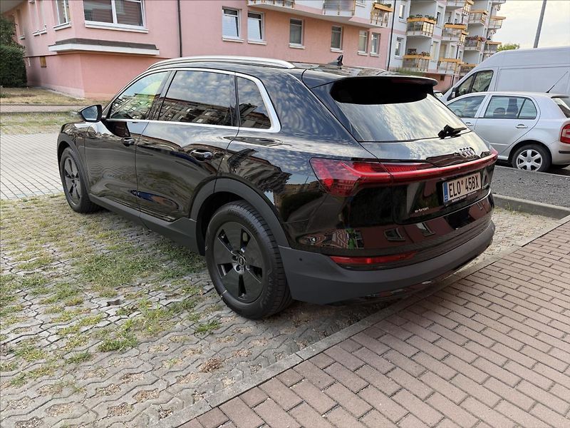 Audi e-tron 50 quattro, 59tis. km - fotka 5 z 19