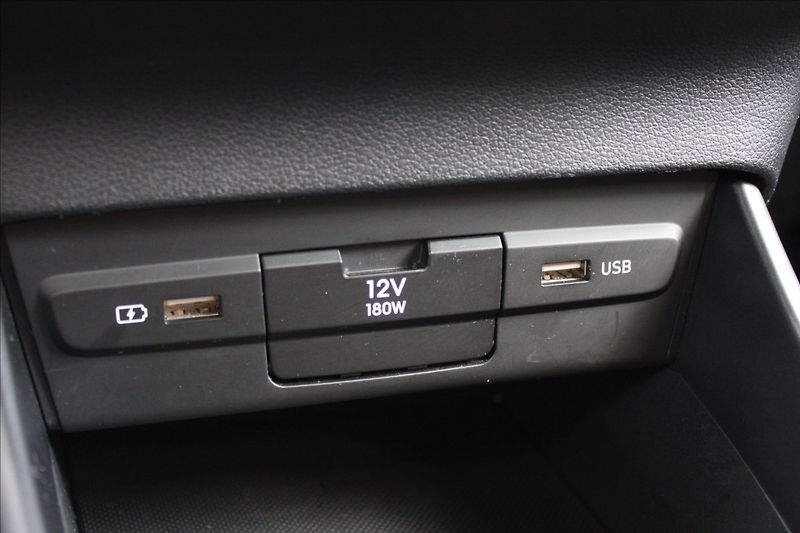 Hyundai Bayon 1,2 i  ČR,1.MAJ,DPH,ZÁRUKA - fotka 17 z 29