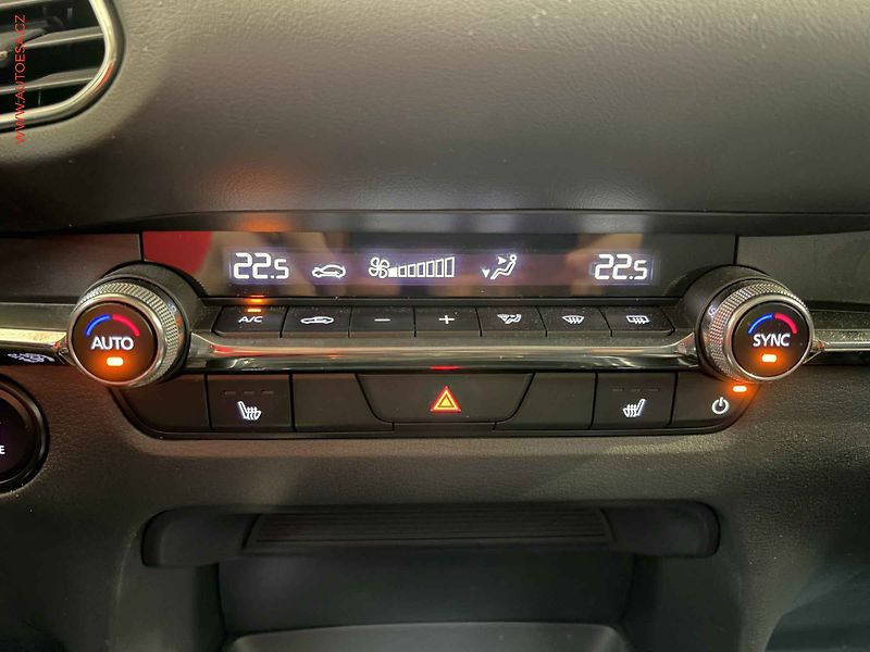 Mazda CX-30 (2024) 2.0i, 1.maj,ČR, Exclusive - fotka 15 z 17