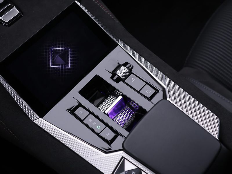 DS Automobiles DS4 1,6 PureTech 165kW Aut. CZ - fotka 29 z 37