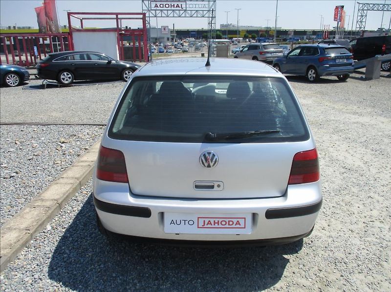 Volkswagen Golf 1,9 TDi,96kW,digiklima,servis, - fotka 7 z 26