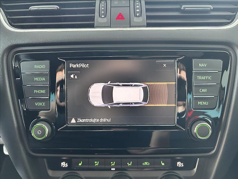 Škoda Octavia 2,0   TSI 162kW,RS,SERVISKA,MA - fotka 18 z 28