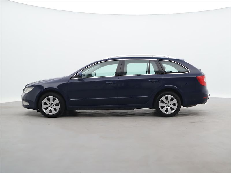 Škoda Superb 2,0 TDI 103kW Ambition Tažné - fotka 4 z 31