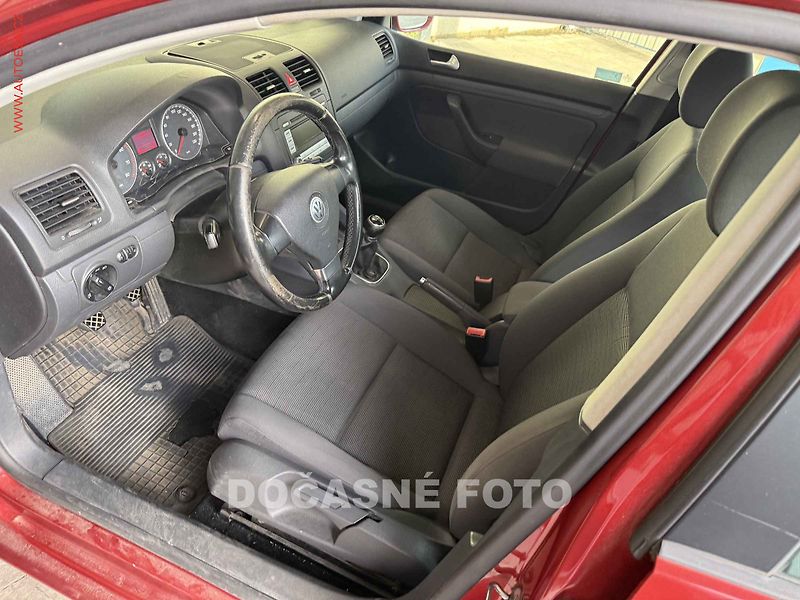 Volkswagen Golf (2007) 1.4i, ČR, AC, TZ - fotka 3 z 3