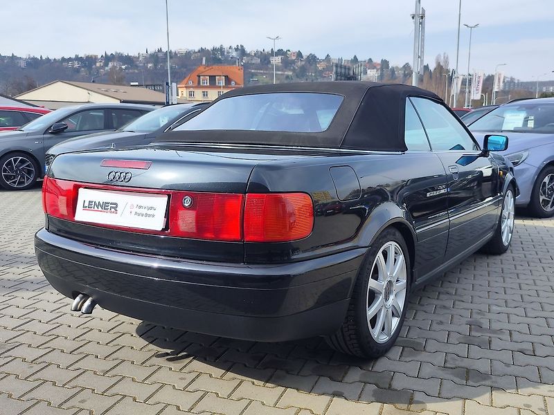 Audi 80 1.9 TDI/66kW Cabrio - fotka 12 z 28