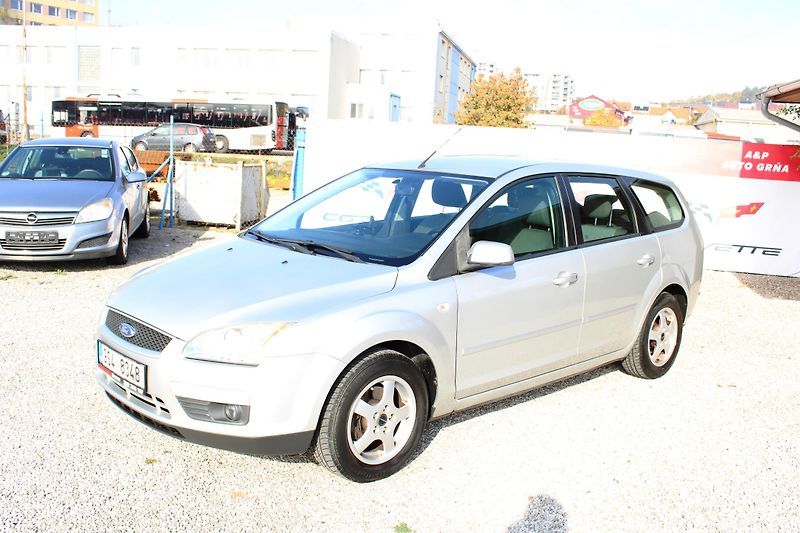 Ford Focus (2007) 1,6i KLIMA EL.OKNA TEMPOMAT  - fotka 3 z 20