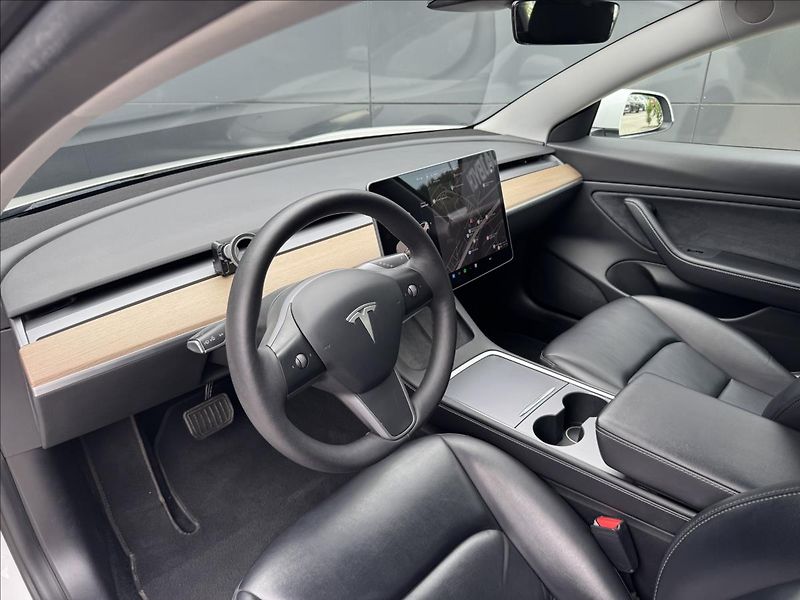 Tesla Model 3 LR REFRESH 4WD 82kWh - fotka 9 z 32