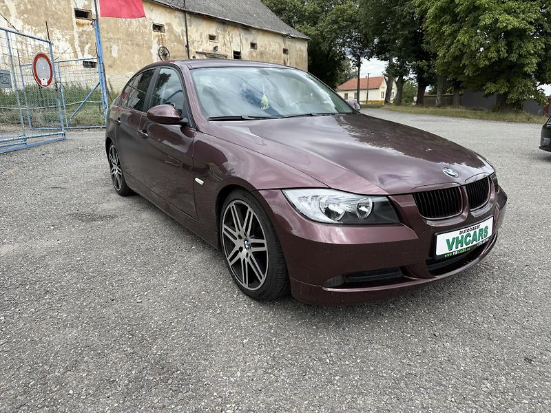 BMW Řada 3 2,0i  Navigace - fotka 3 z 21