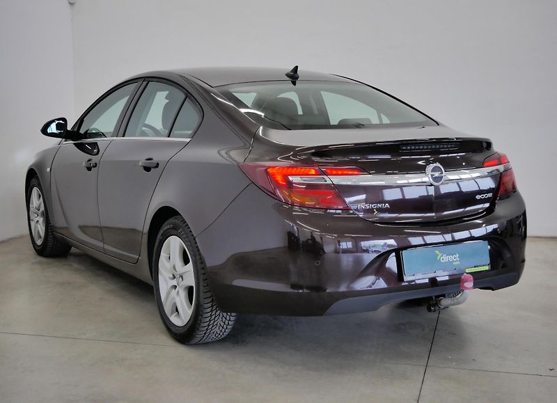 Opel Insignia - fotka 7 z 24
