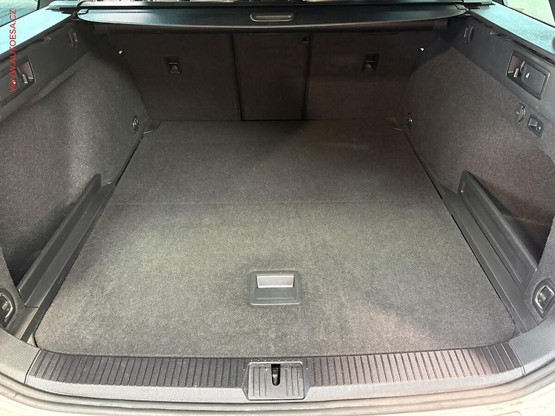 Volkswagen Passat (2020) 2.0 TDi, DSG, navi, LED - fotka 7 z 19