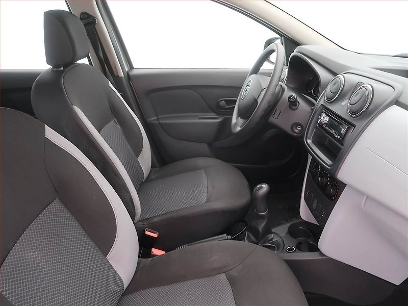 Dacia Sandero (2013) 1.2 16V - fotka 7 z 12