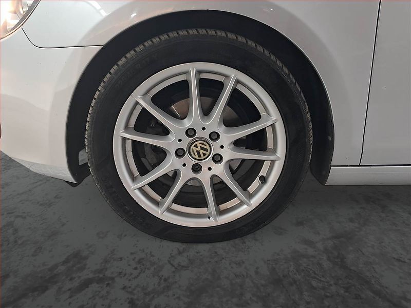 Volkswagen Golf (2010) 1.2 TSI, Tempomat - fotka 14 z 17