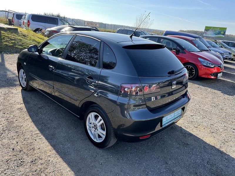 Seat Ibiza 1.2i - fotka 7 z 18