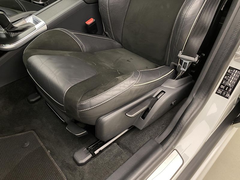Volvo XC60 D4 AWD MOMENTUM AUT  - fotka 22 z 48