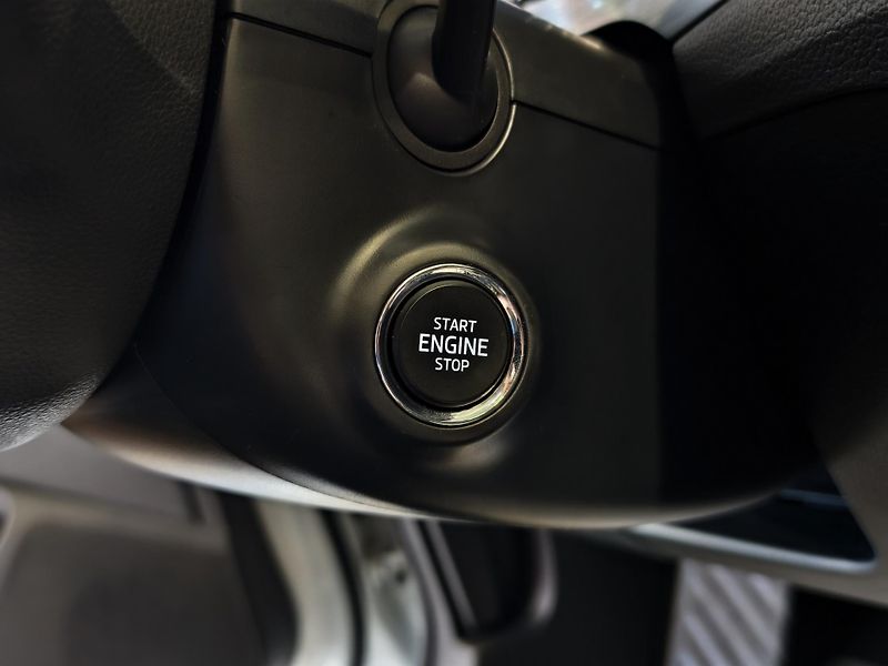 Škoda Superb 2.0 TDi DSG STYLE, ACC, KAMERA - fotka 19 z 25