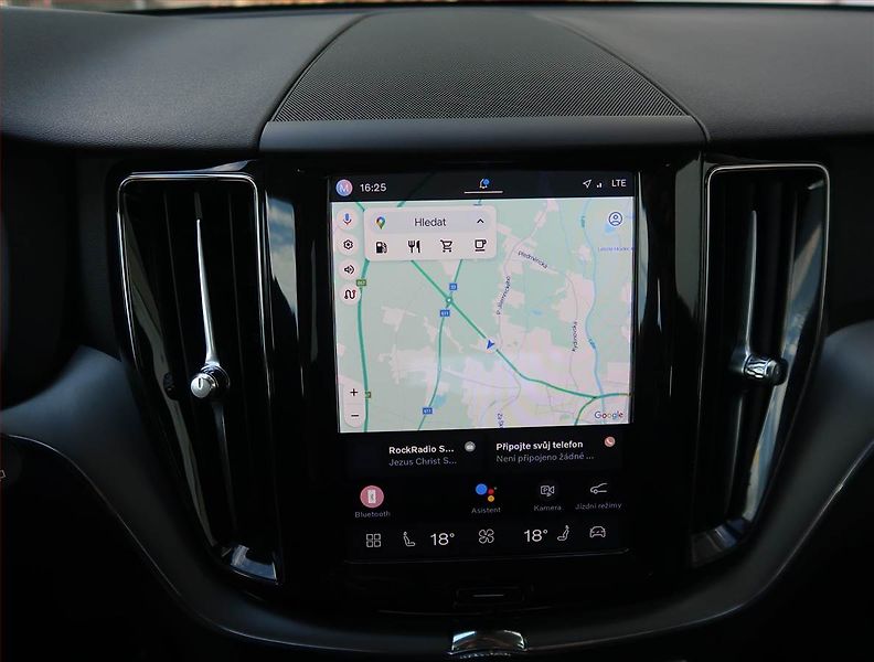 Volvo XC60 (2023) B4 AWD - fotka 23 z 27