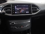 Peugeot 308 (2017) 1.2 PureTech, ČR,1.maj - náhled 9