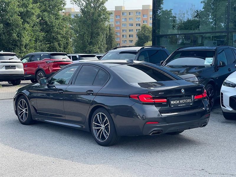 BMW Řada 5 540i ExecutiveDrivePRO,1.maj,D - fotka 3 z 22