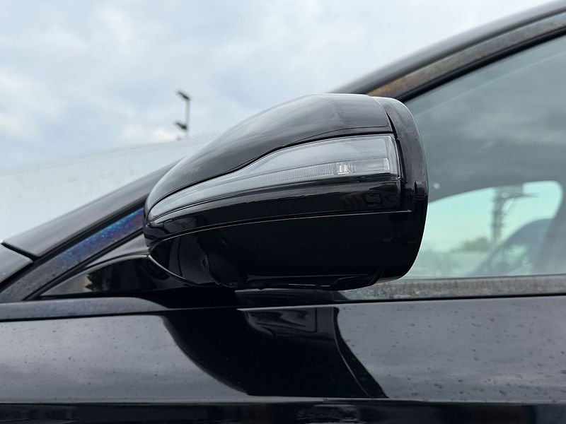 Mercedes-Benz Třídy E E 300de 4MATIC - fotka 24 z 39