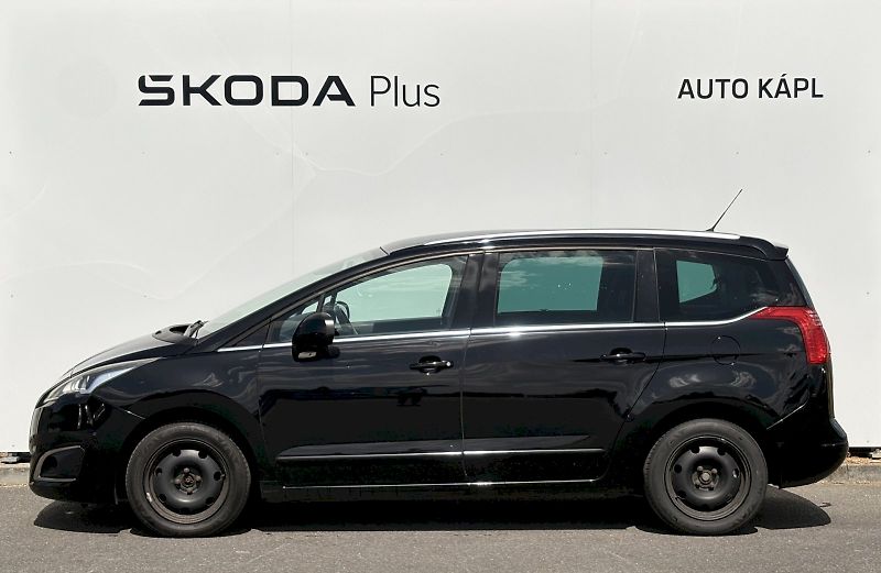 Peugeot 5008 (2015) BlueHDI 84 kW AT Allure PANO - - fotka 5 z 28