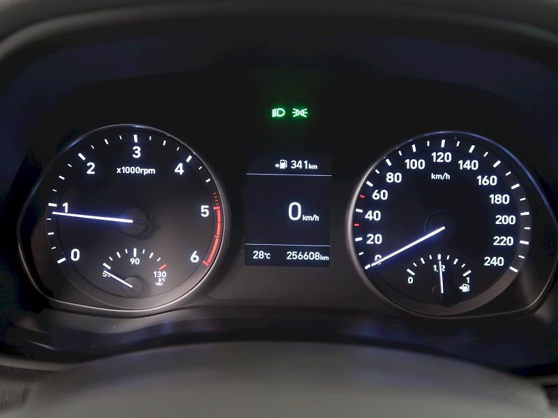 Hyundai i30 (2018) 1.6CRDI 85kW - fotka 17 z 29