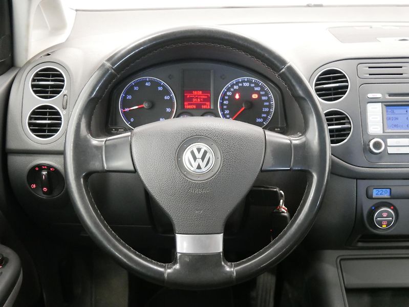 Volkswagen Golf Plus - fotka 16 z 24