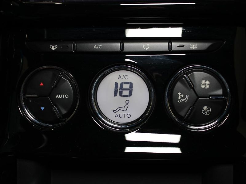 DS Automobiles DS3 1,2 PureTech 96kW Sport Chic - fotka 18 z 21