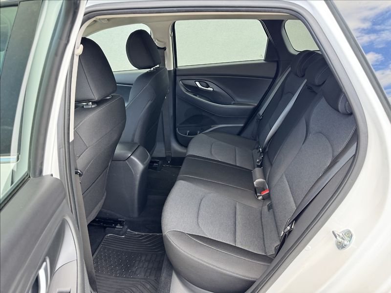 Hyundai i30 1,5 T-GDi WG DPH 1.maj původČR - fotka 19 z 50