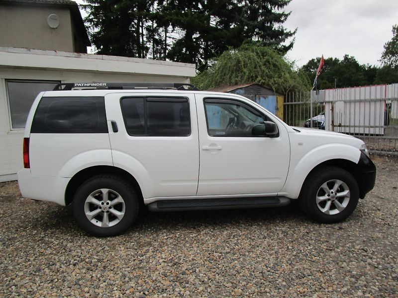 Nissan Pathfinder 2,5DCI-128KW-NOVÝ OLEJ - fotka 5 z 15