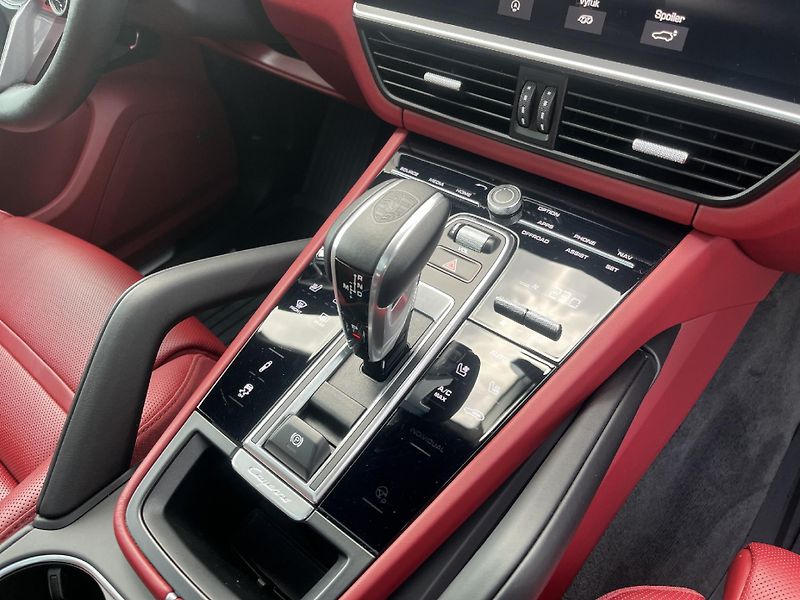 Porsche Cayenne Coupé - fotka 24 z 29
