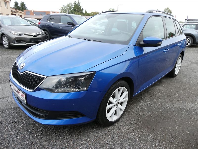 Škoda Fabia 1,2 TSi 2xkola,auto klima,temp - fotka 5 z 42