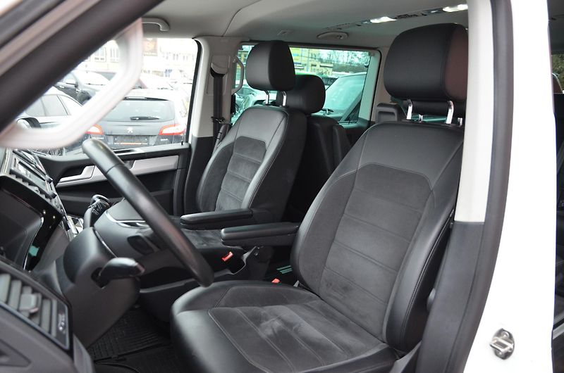 Volkswagen Multivan (2017) TDi 150kW 4x4 DSG Highline ČR - fotka 24 z 48