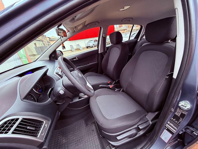 Hyundai i20 1.2, ČR, 46 tkm - fotka 12 z 19