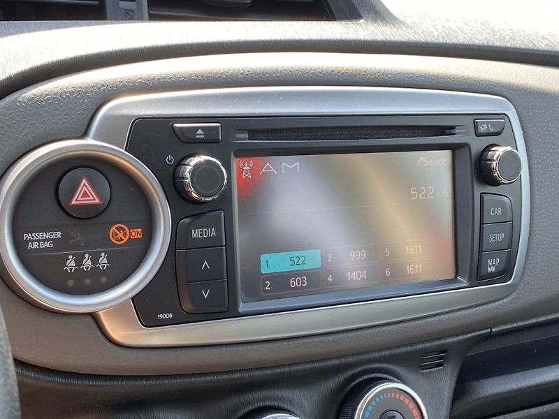 Toyota Yaris 1.0i,ČR-1.maj,Active,nová STK - fotka 18 z 25