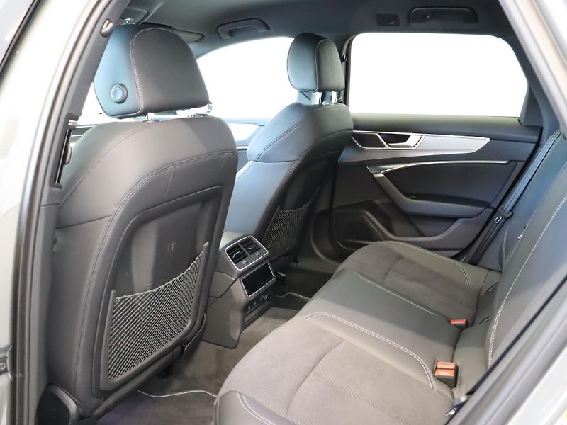 Audi A6 Avant Sline 50 TDI quattro tiptronic - fotka 11 z 17