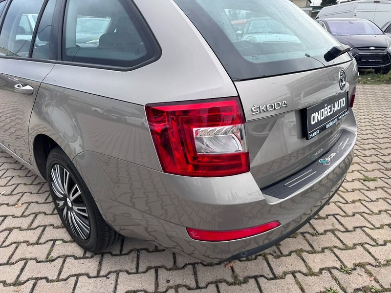 Škoda Octavia (2014) 1,6 TDI 77 KW STK - fotka 12 z 49