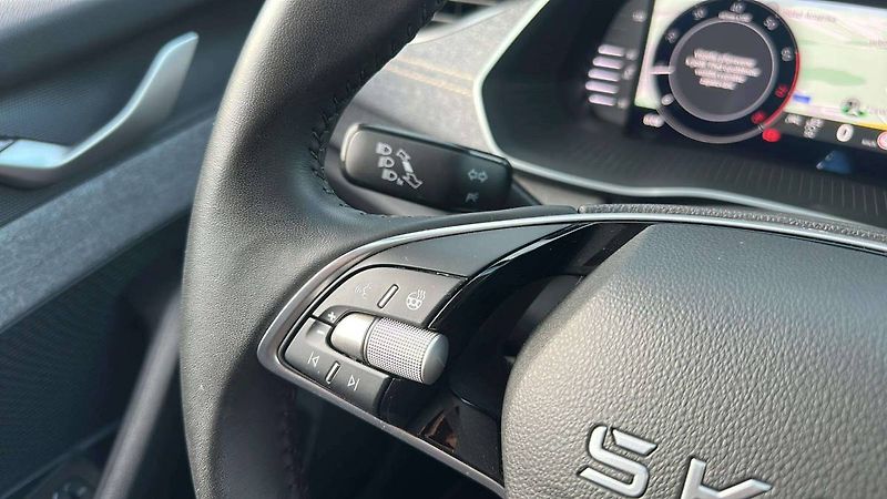 Škoda Octavia Top Selection 1,5 TSI 110kW MT - fotka 10 z 30
