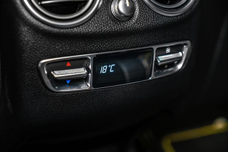 Mercedes-Benz GLC 63S AMG 4M Edition 1 keramiky - fotka 21 z 28