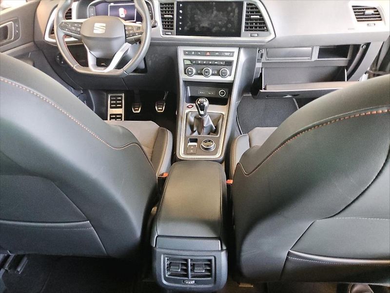 Seat Ateca 2,0 TDI TAŽNÉ WEBASTO KAMERA - fotka 8 z 10
