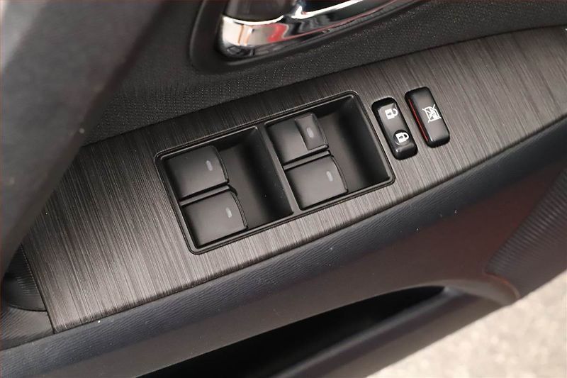 Toyota Avensis (2009) 1.8 Valvematic, LPG - fotka 9 z 14