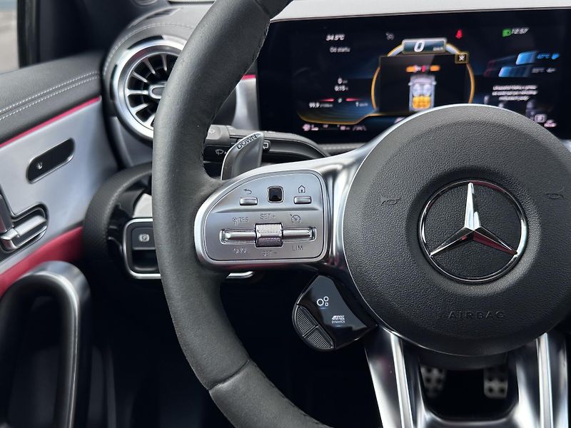 Mercedes-Benz Třídy A 35 AMG 4M EDITION 55 - fotka 11 z 29