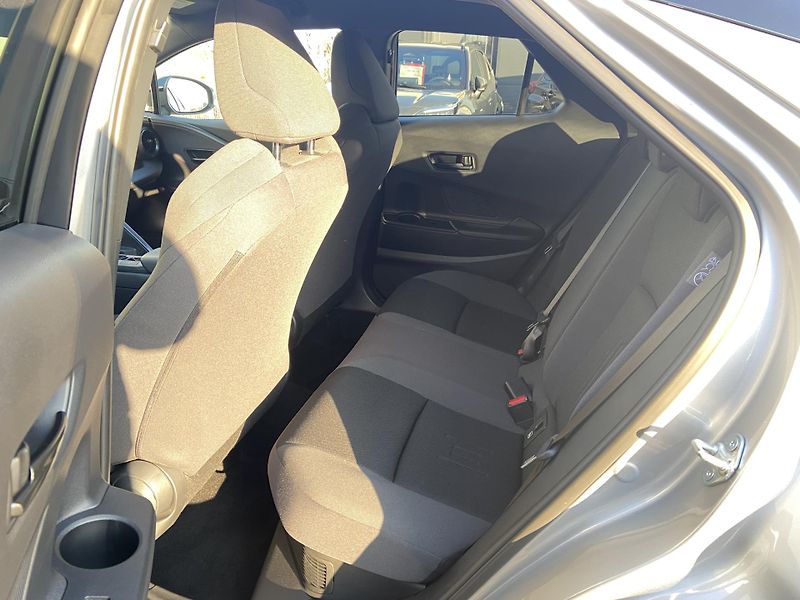 Toyota C-HR 2.0 HSD e-CVT Style - fotka 11 z 21