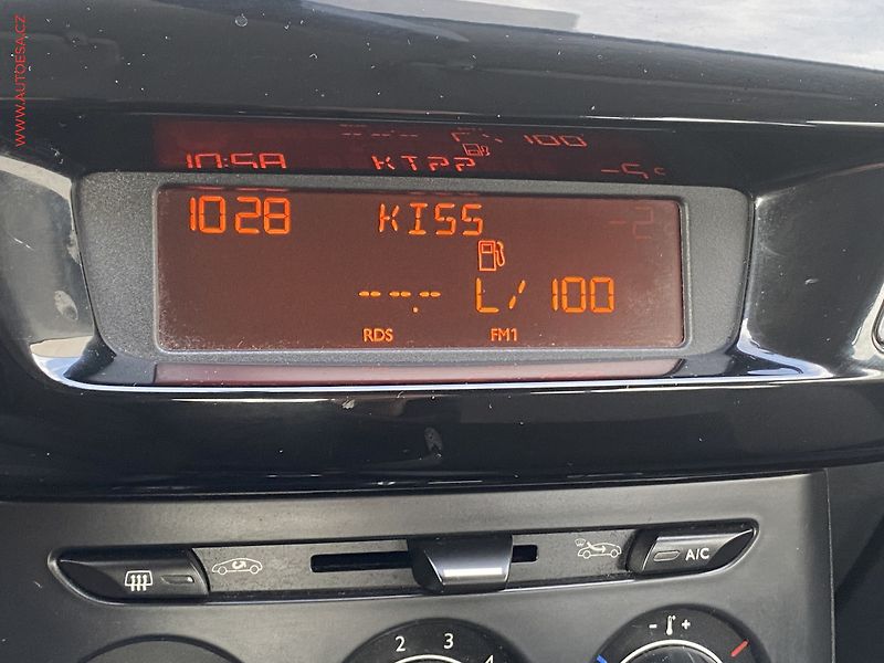 Citroën C3 (2016) 1.2 VTi, Klima - fotka 14 z 15