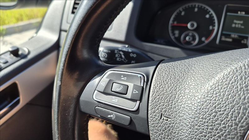 Volkswagen Multivan 2,0 TDi 132 Kw DSG HL 4x4 ČR - fotka 14 z 18